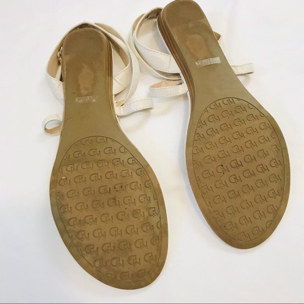 New Directions Sandals - Picture 5 of 6